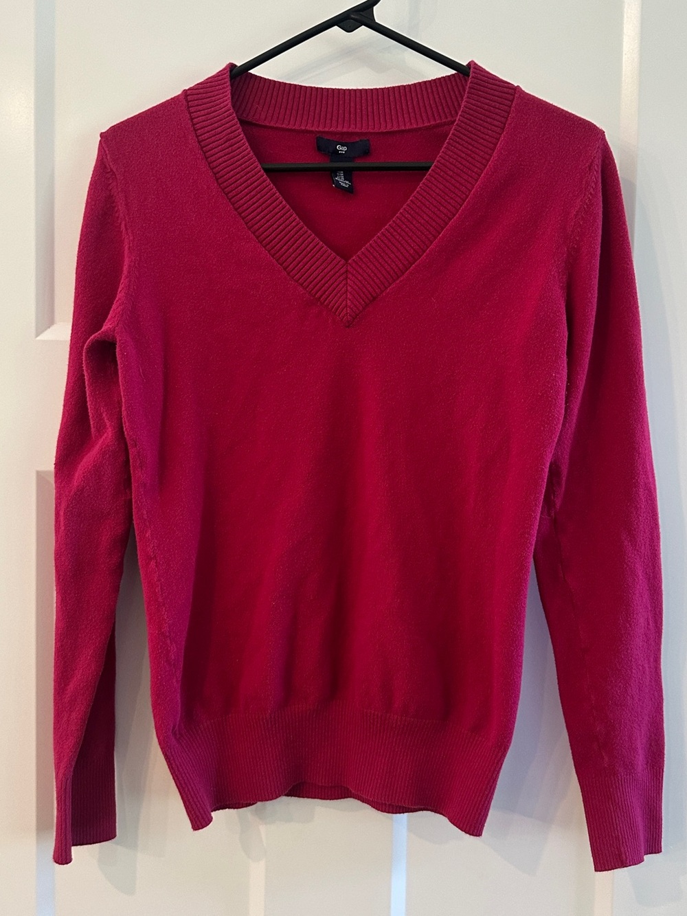 Gap Women's V-Neck Long Sleeve Sweater pink size M medium